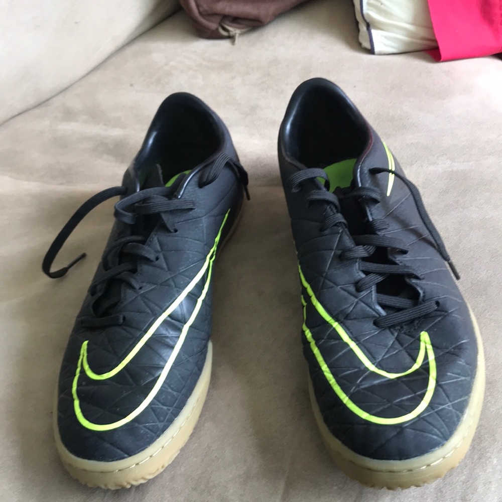 Nike indoor soccer shoes